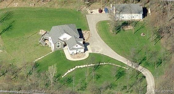 2651 Ray Road Oxford, MI 48370 - Photo 1 of 10 Aerial with Pole Barn (Doesn't show all acres)