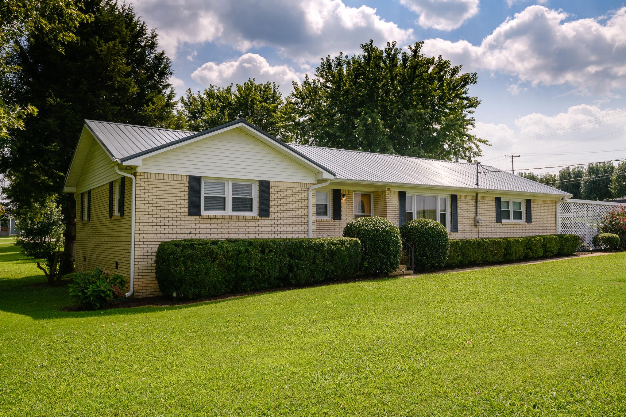 1224 Sharp Springs Road Decherd, TN 37324 - Photo 2 of 29 Gallery Image 2