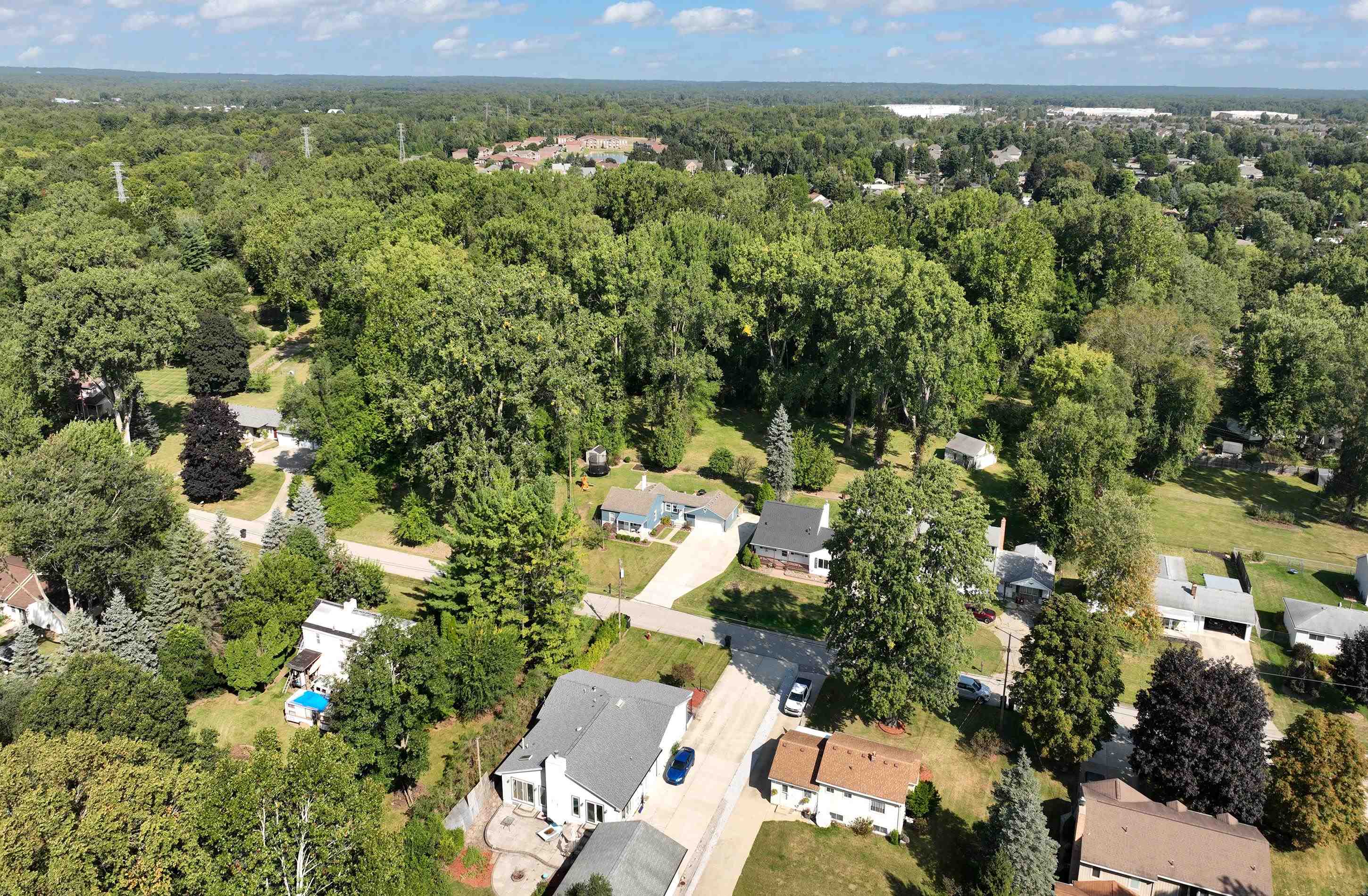 6651 Mayfair Road Utica, MI 48317 - Photo 40 of 55 50188540-ebfdce32-0f0d-4416-bfbd-879454ff9d59.JPG