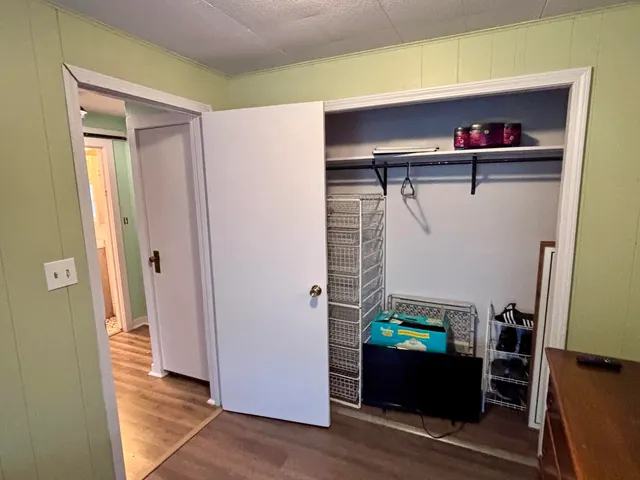 $180,000 | 27178 Oak Drive, Sturgis, MI 49091