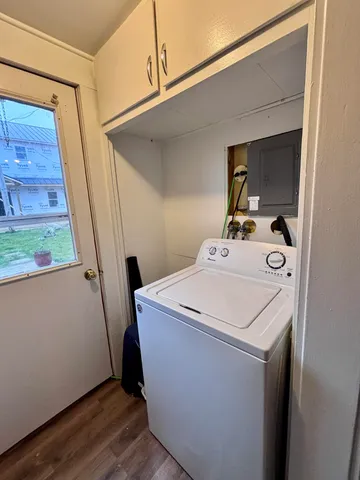 $180,000 | 27178 Oak Drive, Sturgis, MI 49091