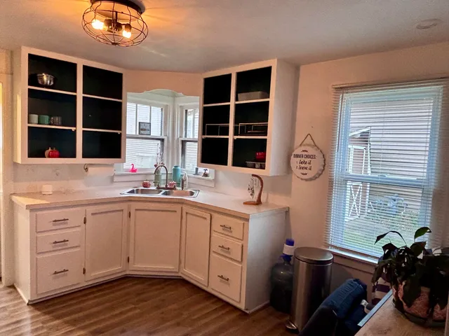 $180,000 | 27178 Oak Drive, Sturgis, MI 49091