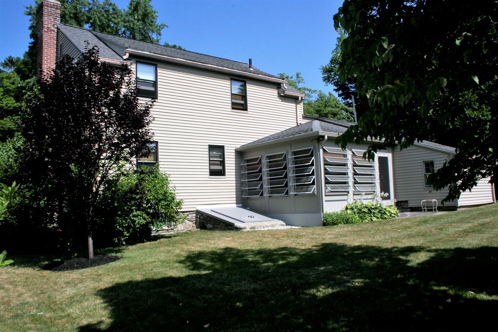2 Chevy Chase Road Worcester, MA 01606 - Photo 14 of 17 Gallery Image 14