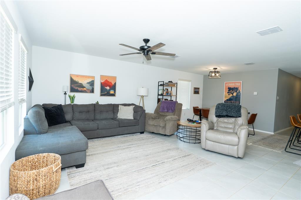 2809 Watchpoint Road Little Elm, TX 75068 - Photo 2 of 11 Gallery Image 2