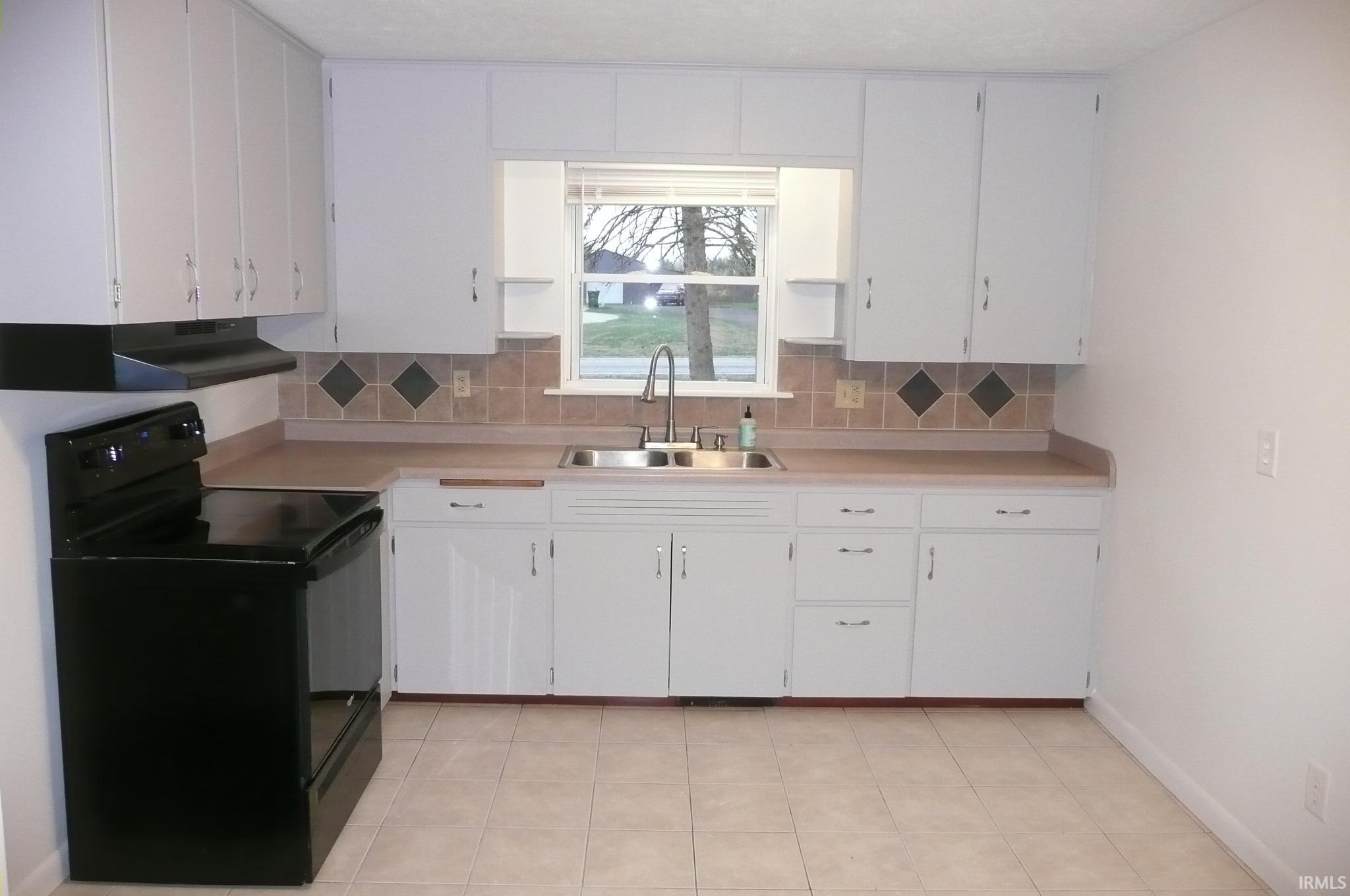 21555 Kern Road South Bend, IN 46614 - Photo 6 of 22 Gallery Image 6