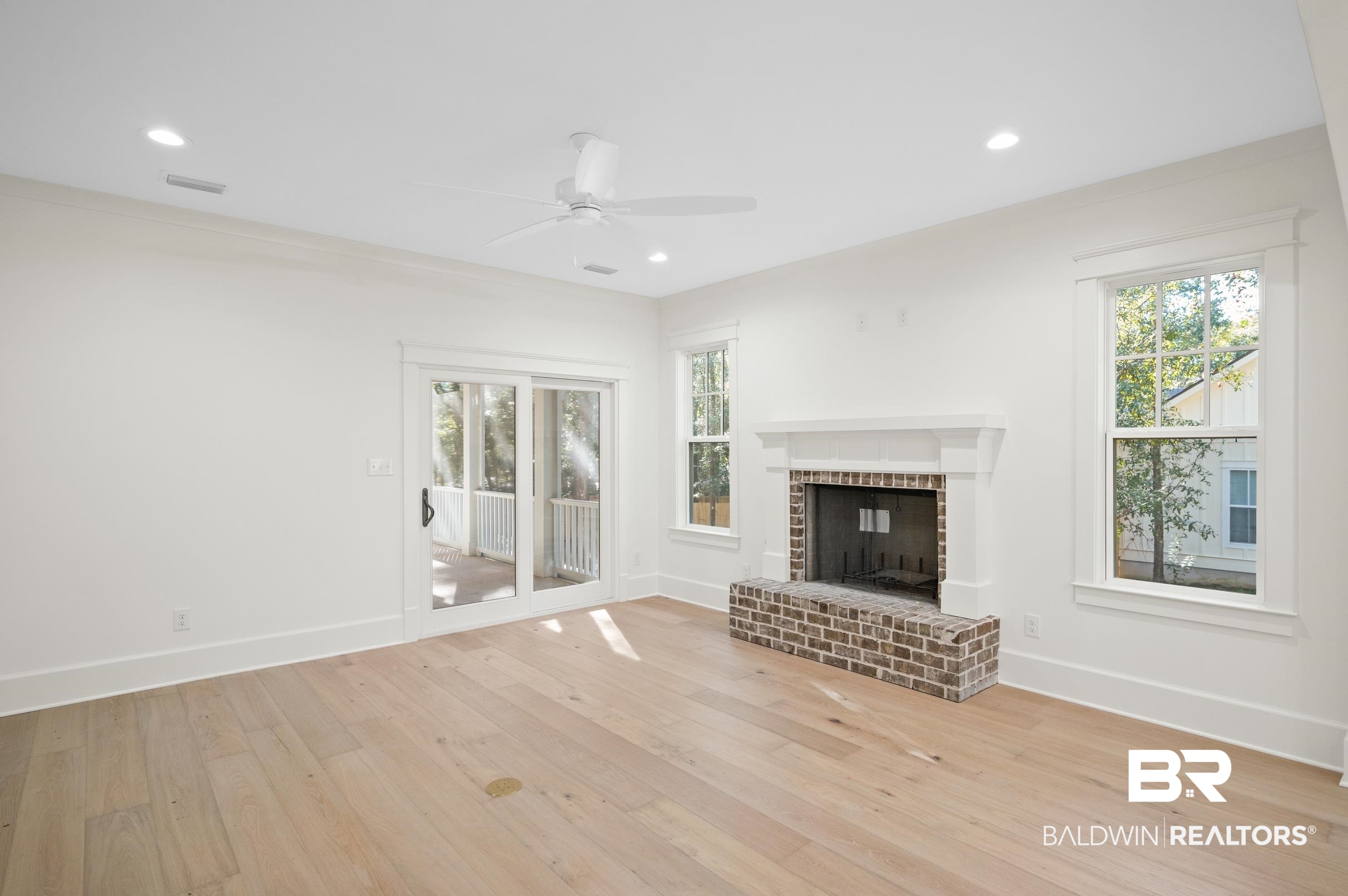 310 Beall Lane Daphne, AL 36526 - Photo 5 of 60