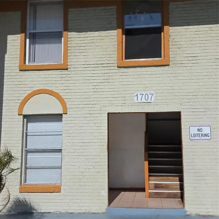 a view of entryway