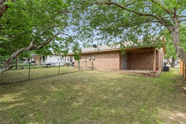 $279,900 | 3909 Olive Street, Bryan, TX 77801