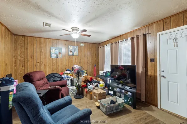 $279,900 | 3909 Olive Street, Bryan, TX 77801