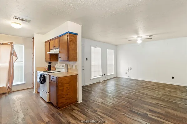 $279,900 | 3909 Olive Street, Bryan, TX 77801
