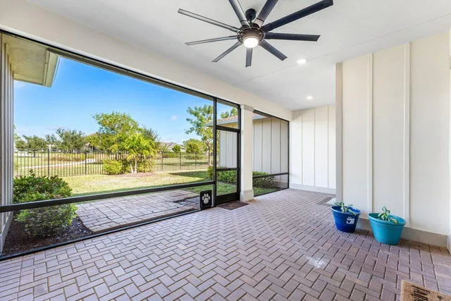 $875,000 | 940 Hookline Circle, Loxahatchee, FL 33470