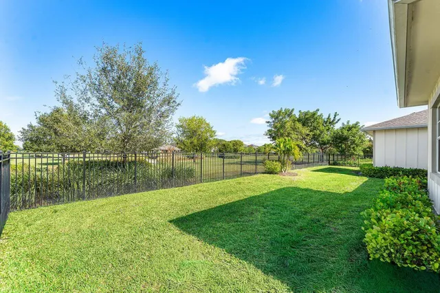 $875,000 | 940 Hookline Circle, Loxahatchee, FL 33470