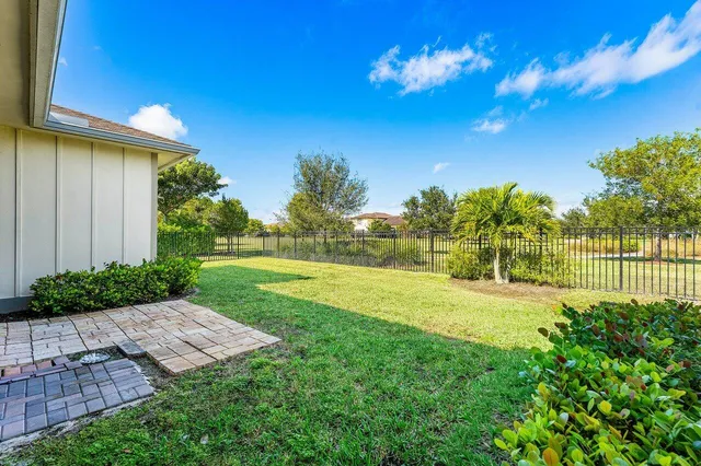 $875,000 | 940 Hookline Circle, Loxahatchee, FL 33470