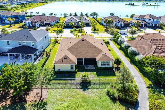 $875,000 | 940 Hookline Circle, Loxahatchee, FL 33470