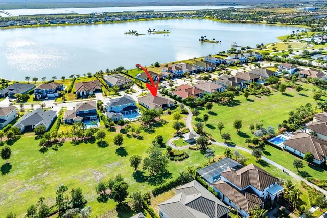 $875,000 | 940 Hookline Circle, Loxahatchee, FL 33470