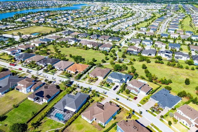 $875,000 | 940 Hookline Circle, Loxahatchee, FL 33470