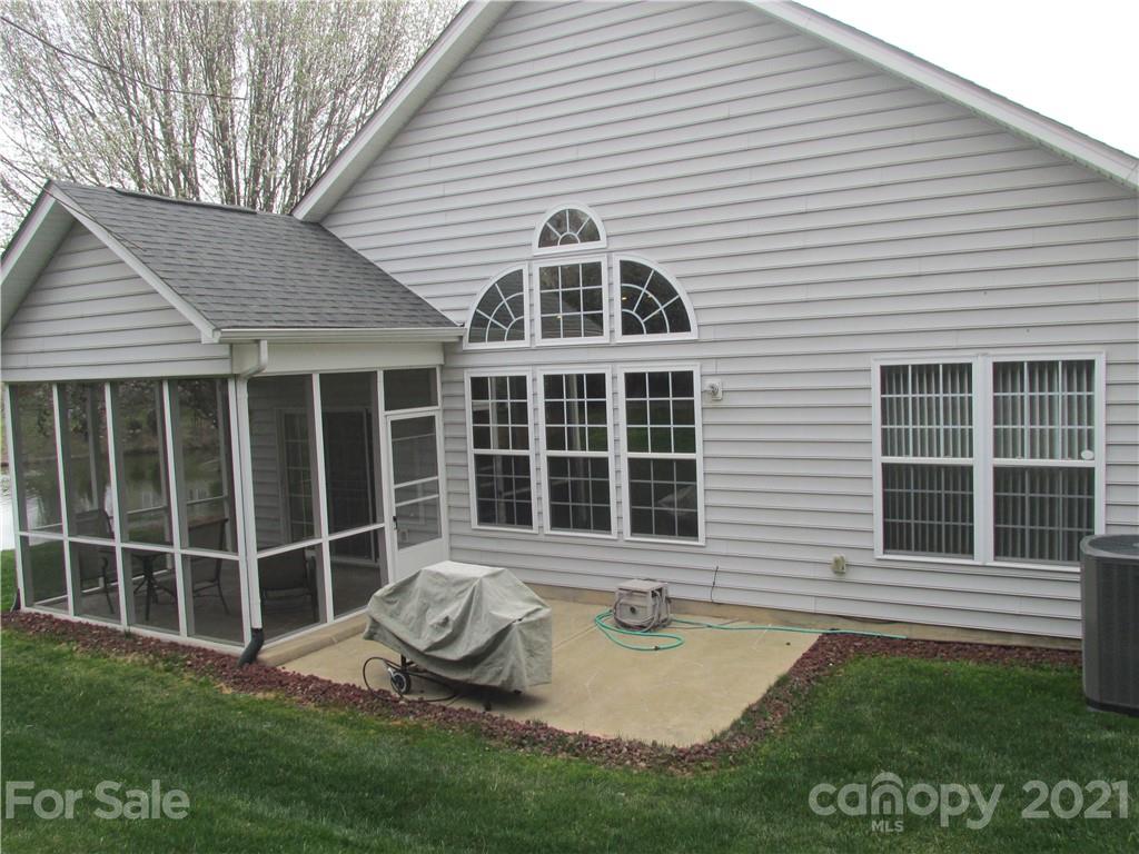 3241 Sapphire Lane Fort Mill, SC 29708 - Photo 3 of 28