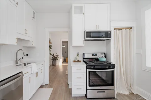 $759,900 | 863 South Pearl Street, Denver, CO 80209