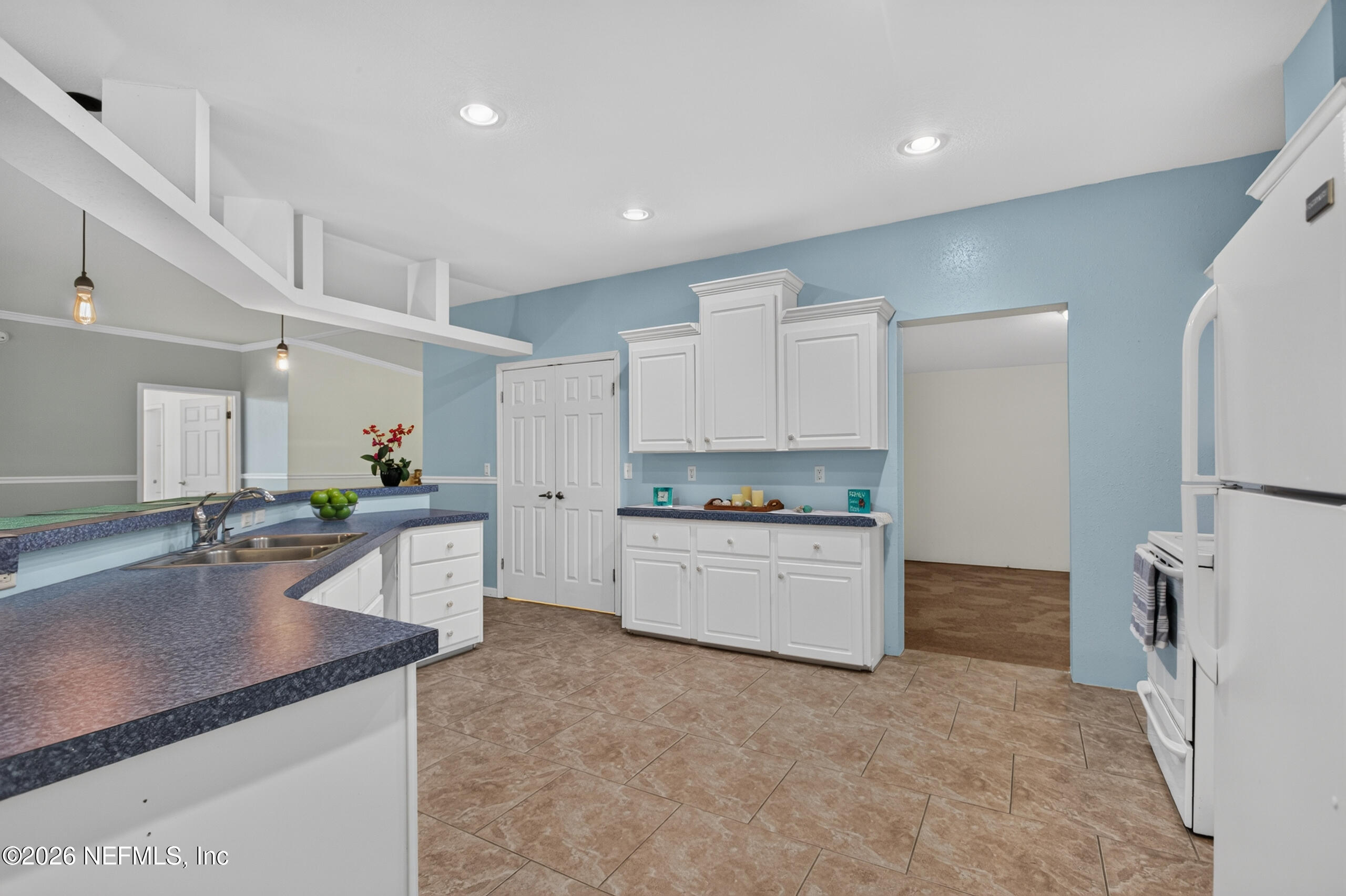 2817 Haddock Road Jacksonville, FL 32218 - Photo 38 of 77 Kitchen from Dining Room