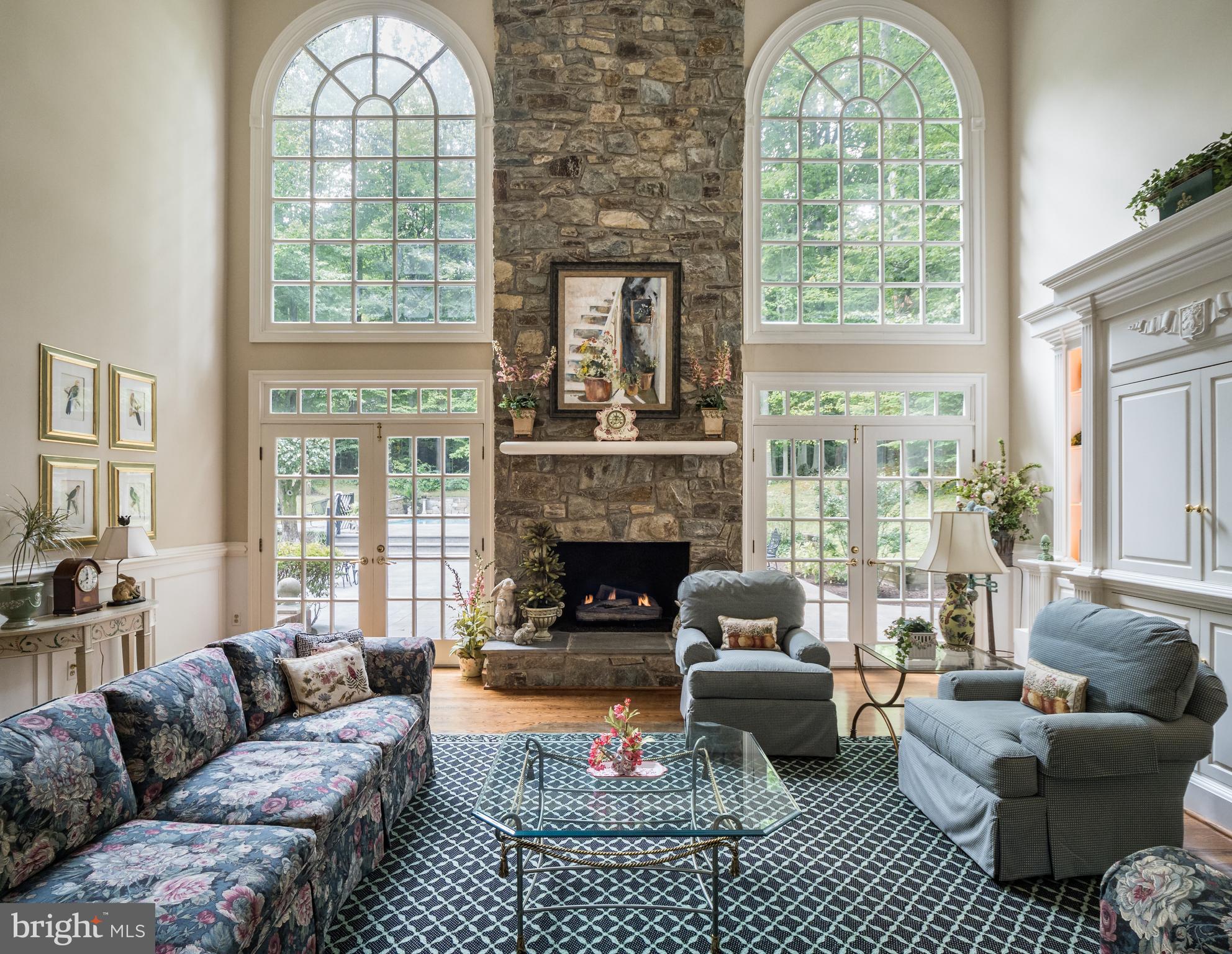 8900 Burdette Road Bethesda, MD 20817 - Photo 11 of 30 family room