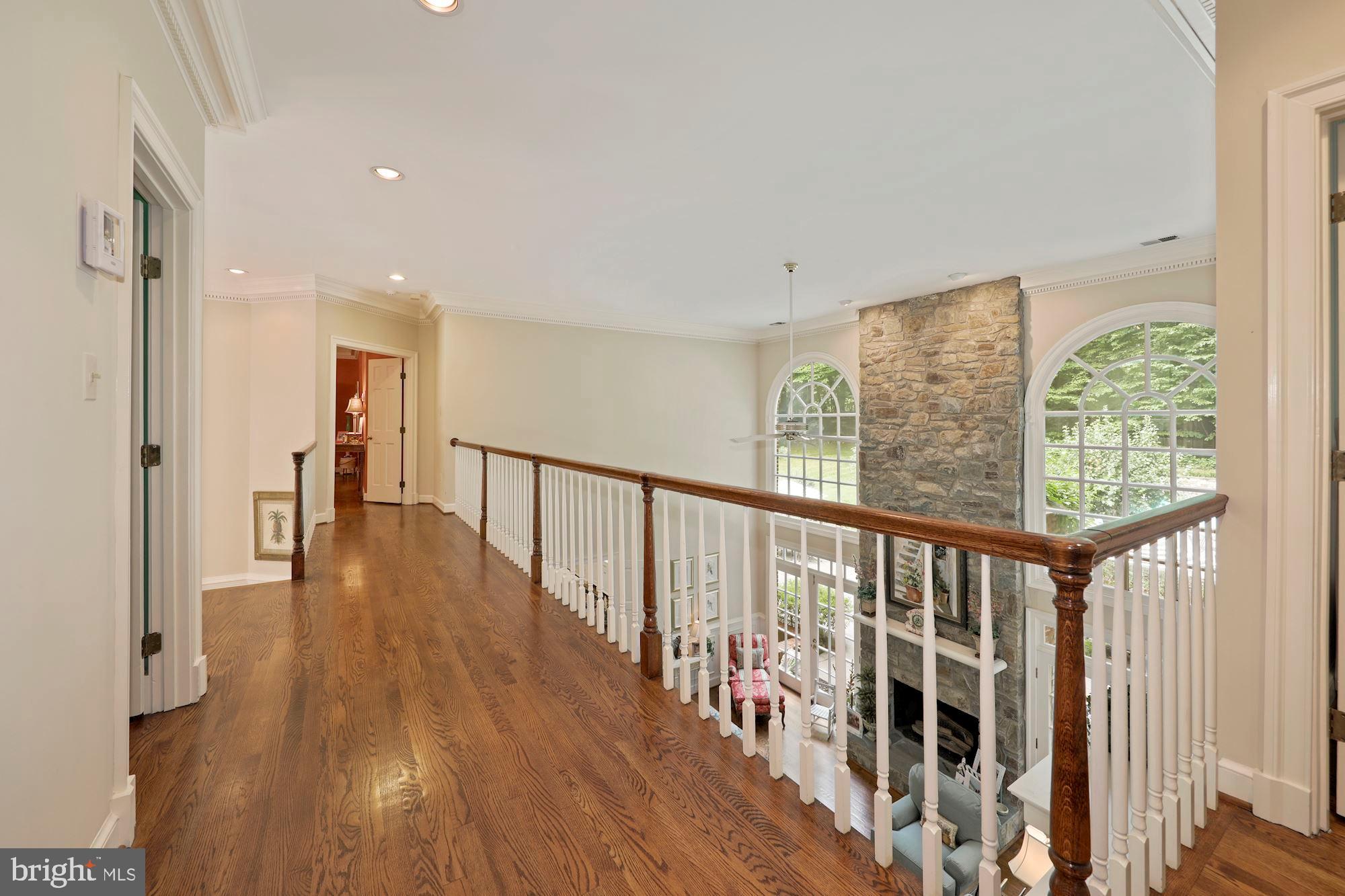 8900 Burdette Road Bethesda, MD 20817 - Photo 17 of 30 upper hallway