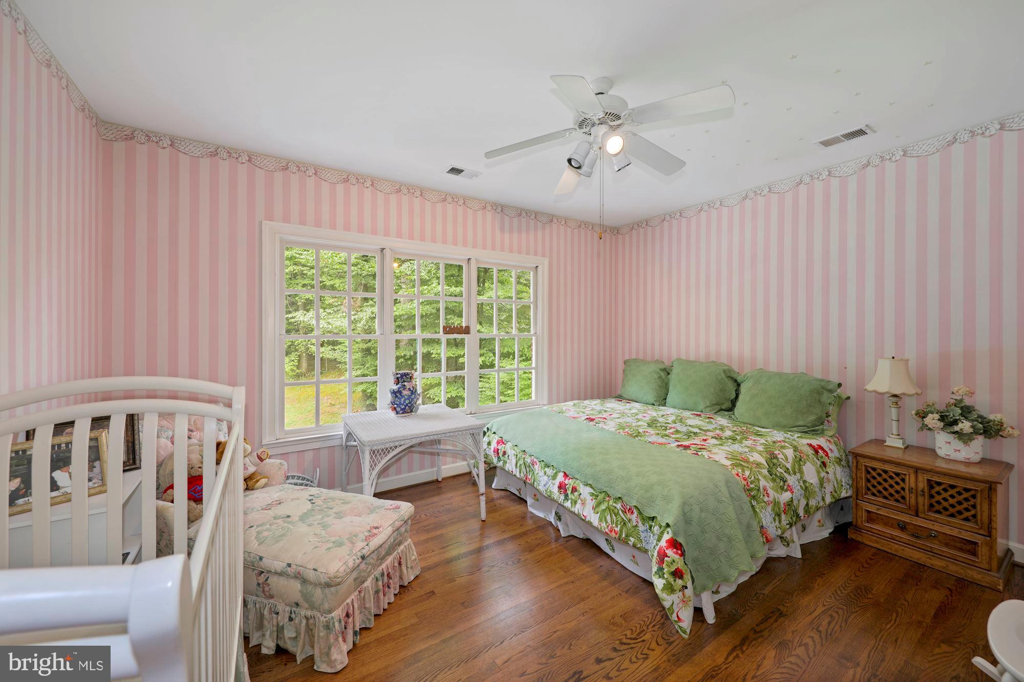 8900 Burdette Road Bethesda, MD 20817 - Photo 26 of 30 bedroom four