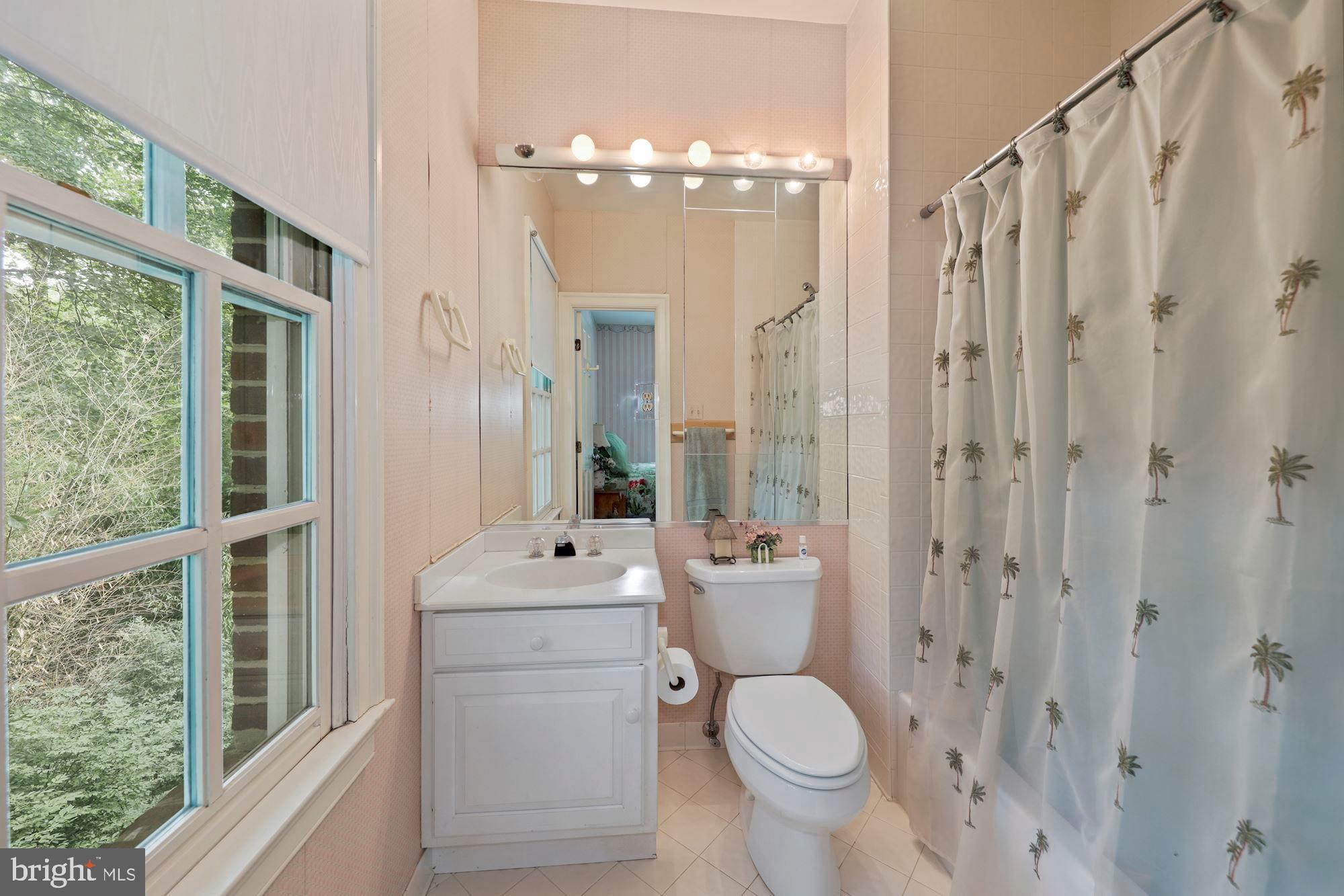 8900 Burdette Road Bethesda, MD 20817 - Photo 27 of 30 bathroom