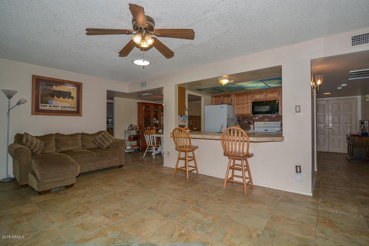 5254 West Redfield Road Glendale, AZ 85306 - Photo 11 of 28 Family Room-Kitchen
