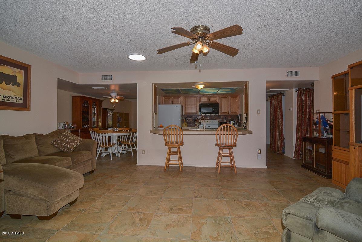 5254 West Redfield Road Glendale, AZ 85306 - Photo 12 of 28 Family Room