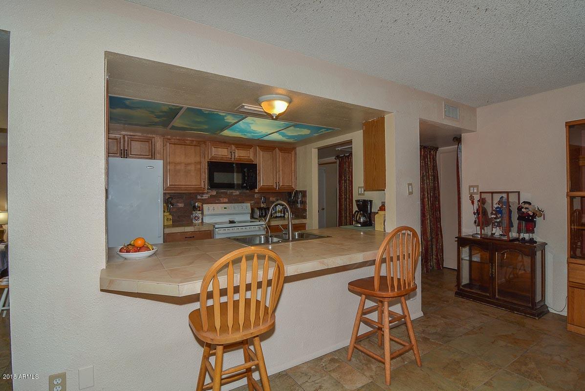 5254 West Redfield Road Glendale, AZ 85306 - Photo 9 of 28 Kitchen