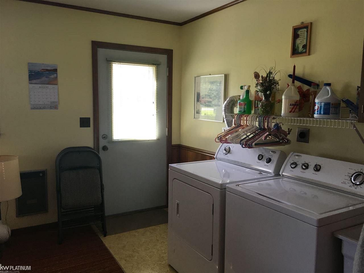 110 West Harrington Road Croswell, MI 48422 - Photo 11 of 11 31301372-10.JPG