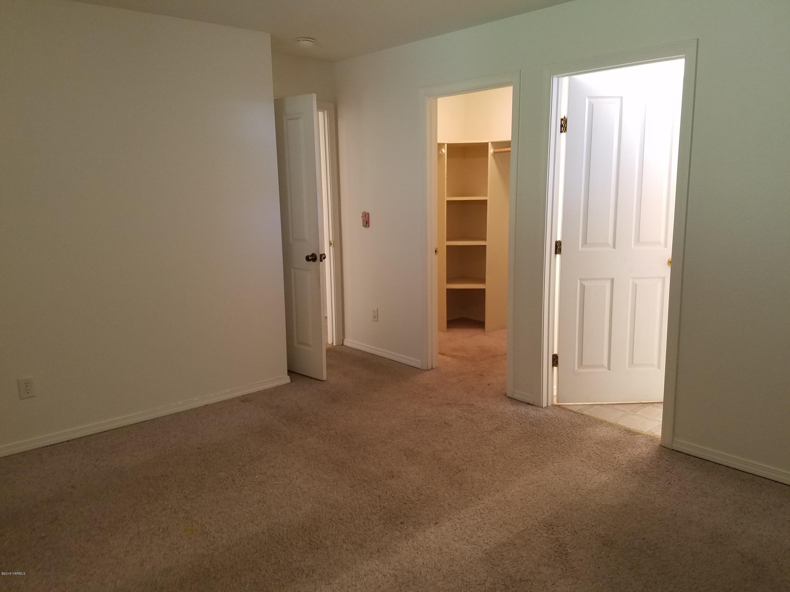 707 Highland Road Grandview, WA 98930 - Photo 13 of 14 65535975_834973950192341_452619855987107