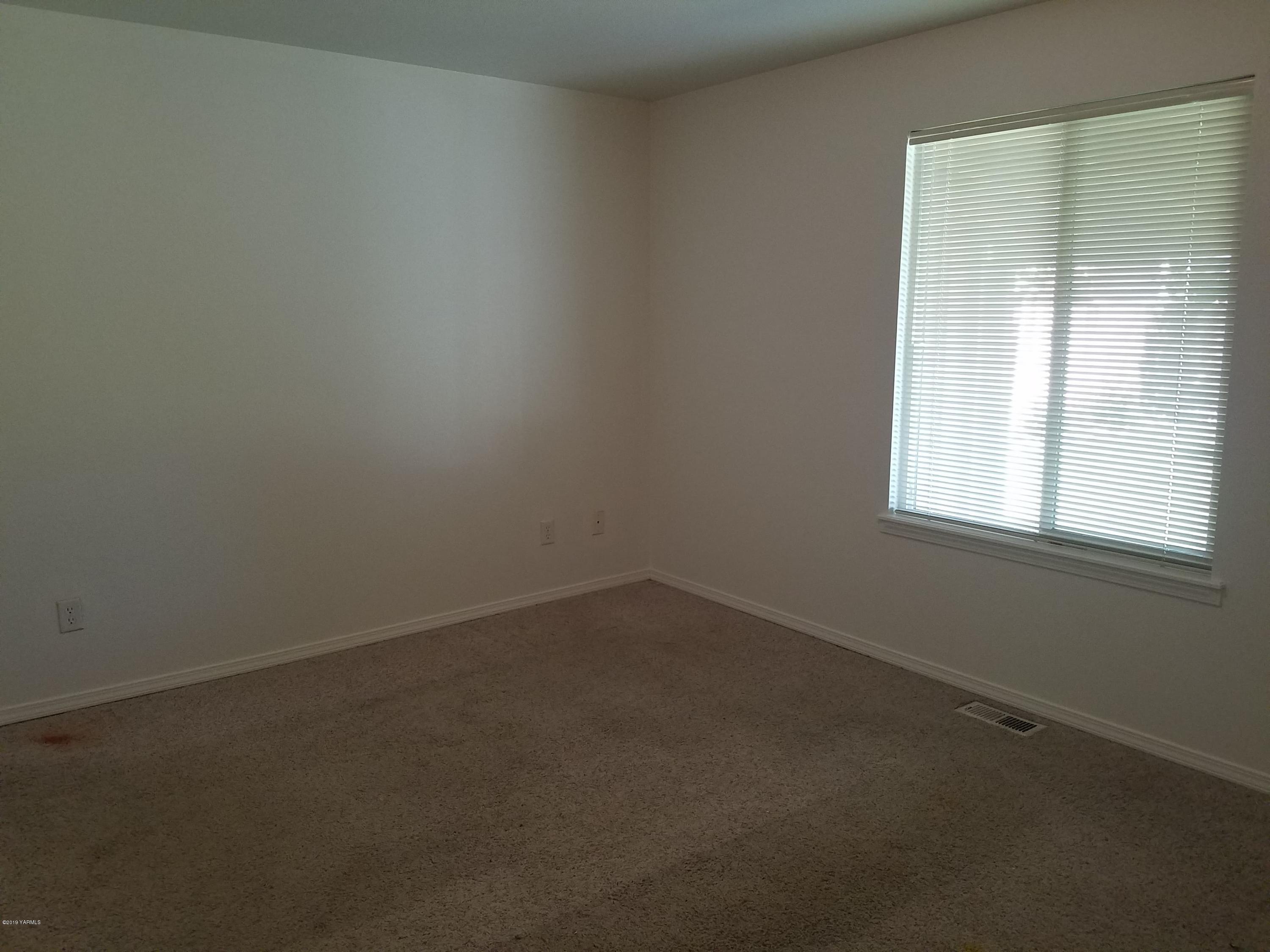 707 Highland Road Grandview, WA 98930 - Photo 14 of 14 65583364_658621044637178_339053843004260