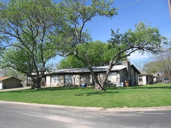 $1,250 | 309 East Grady Drive, Unit B, Austin, TX 78753