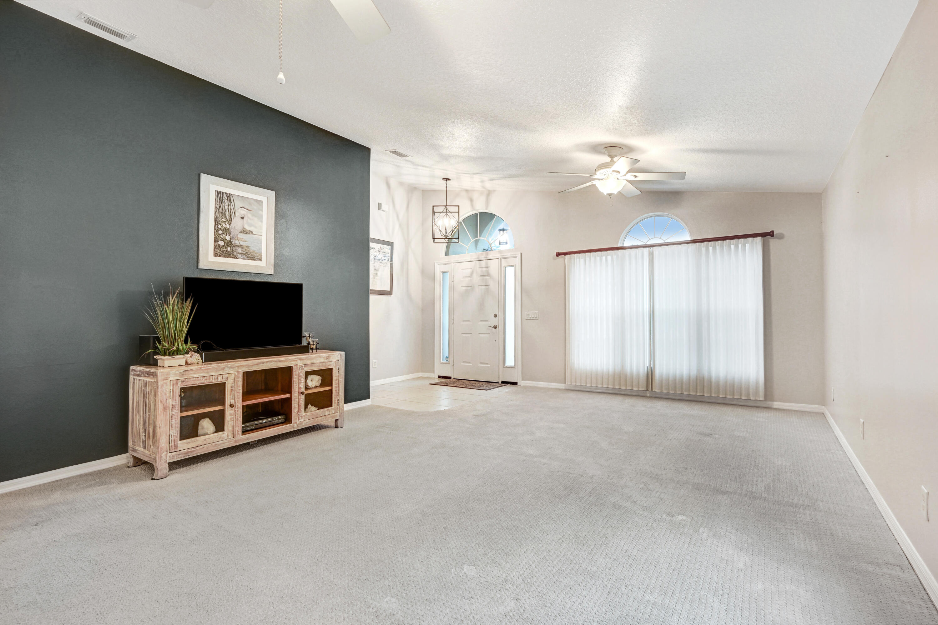 2147 Spring Creek Circle Palm Bay, FL 32905 - Photo 3 of 38 DSC_7076