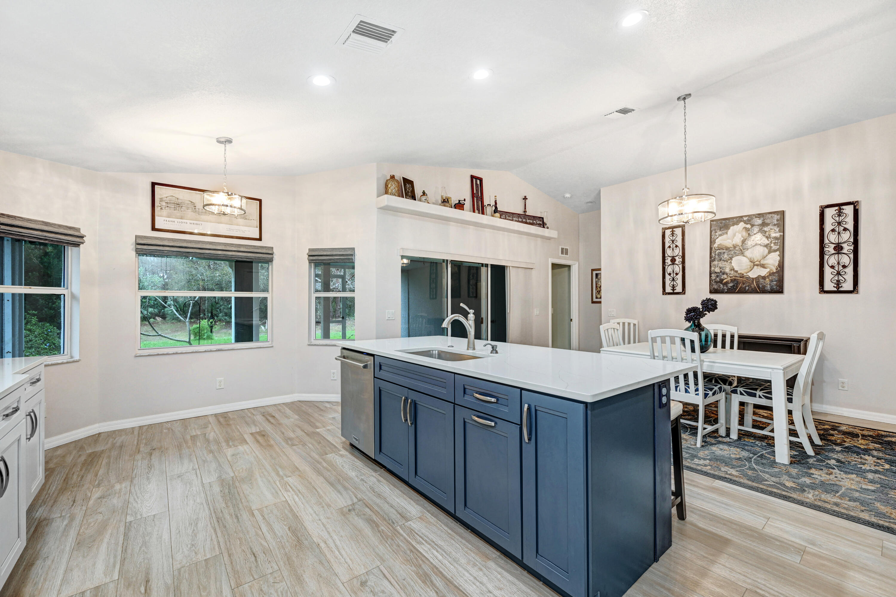 2147 Spring Creek Circle Palm Bay, FL 32905 - Photo 8 of 38 DSC_7100