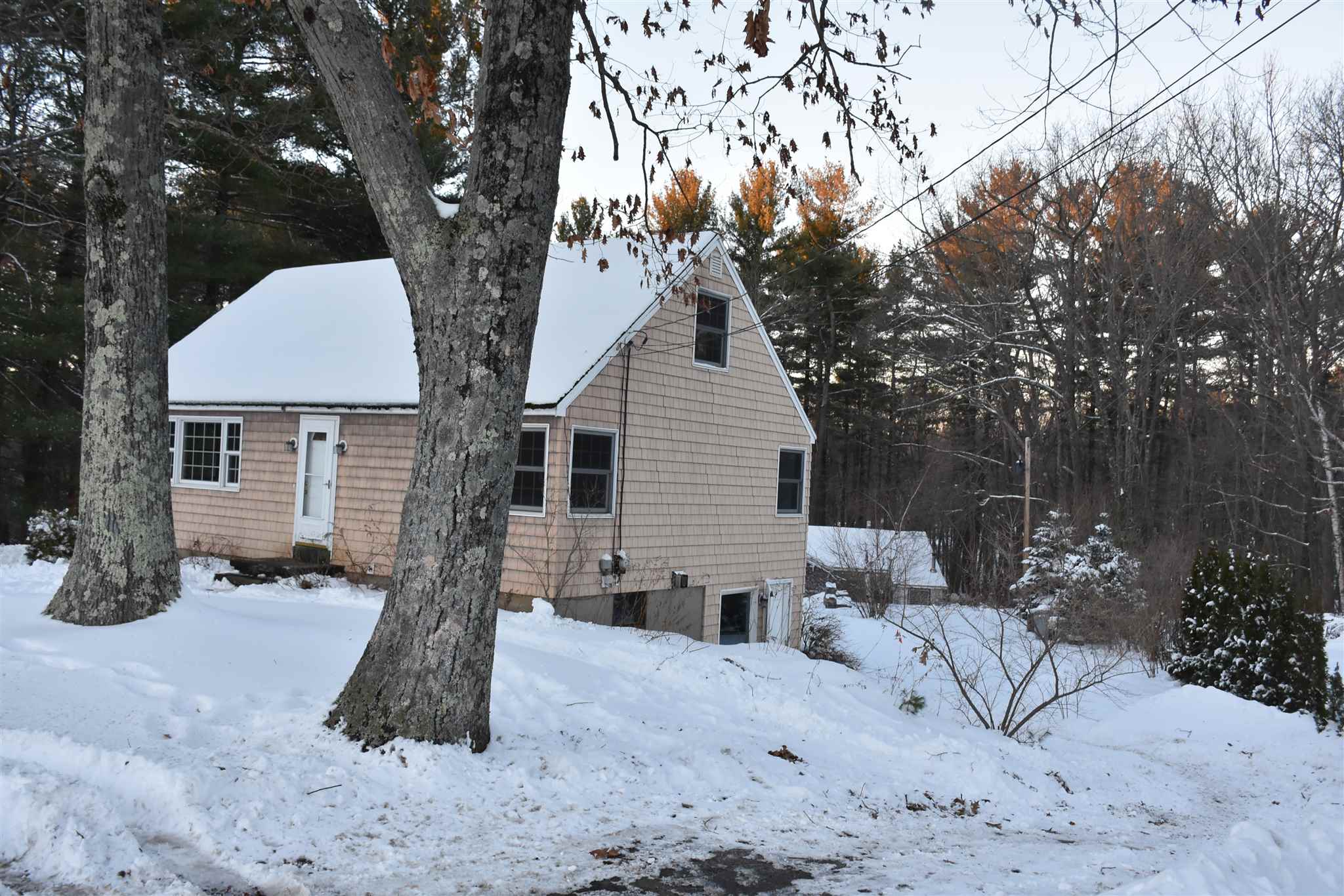 5 Bowers Road Derry, NH 03038 - Photo 4 of 22