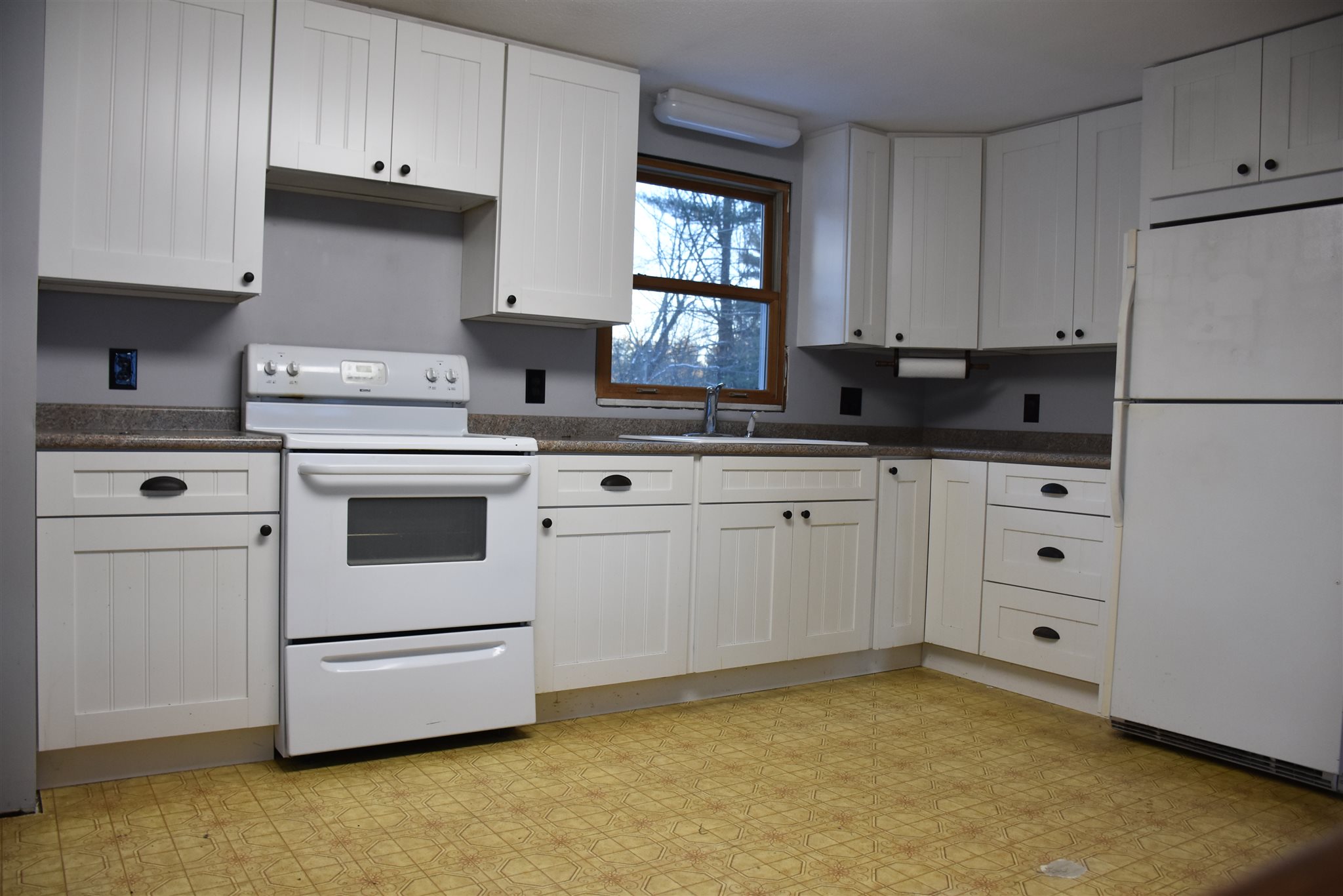 5 Bowers Road Derry, NH 03038 - Photo 9 of 22