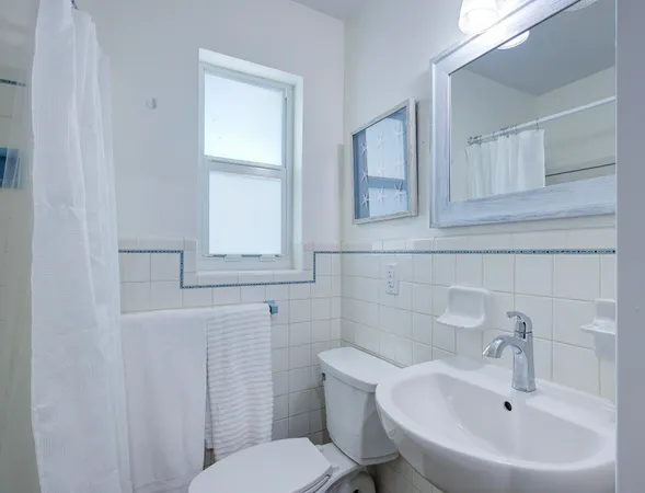 $4,500 | 1950 Northeast 30th Street, Lighthouse Point, FL 33064