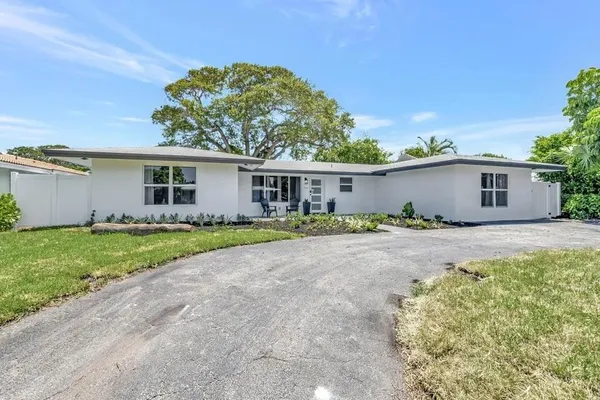 $4,500 | 1950 Northeast 30th Street, Lighthouse Point, FL 33064