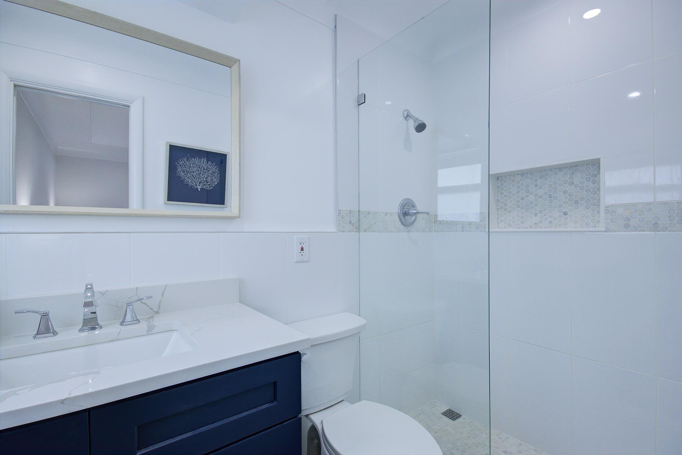 1950 Northeast 30th Street Lighthouse Point, FL 33064 - Photo 6 of 25 1950 front bathroom