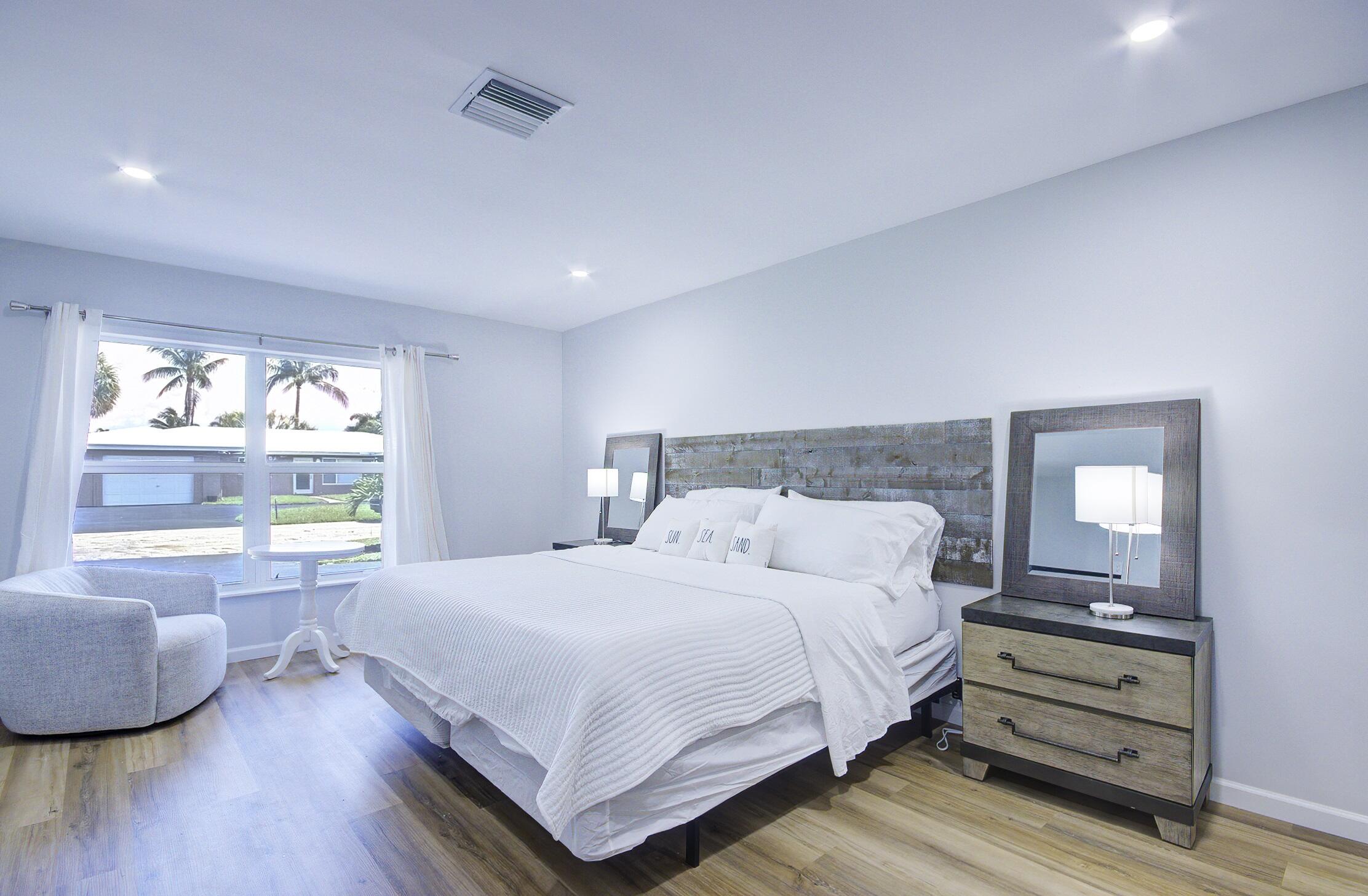 1950 Northeast 30th Street Lighthouse Point, FL 33064 - Photo 7 of 25 1950 front bedroom king 2