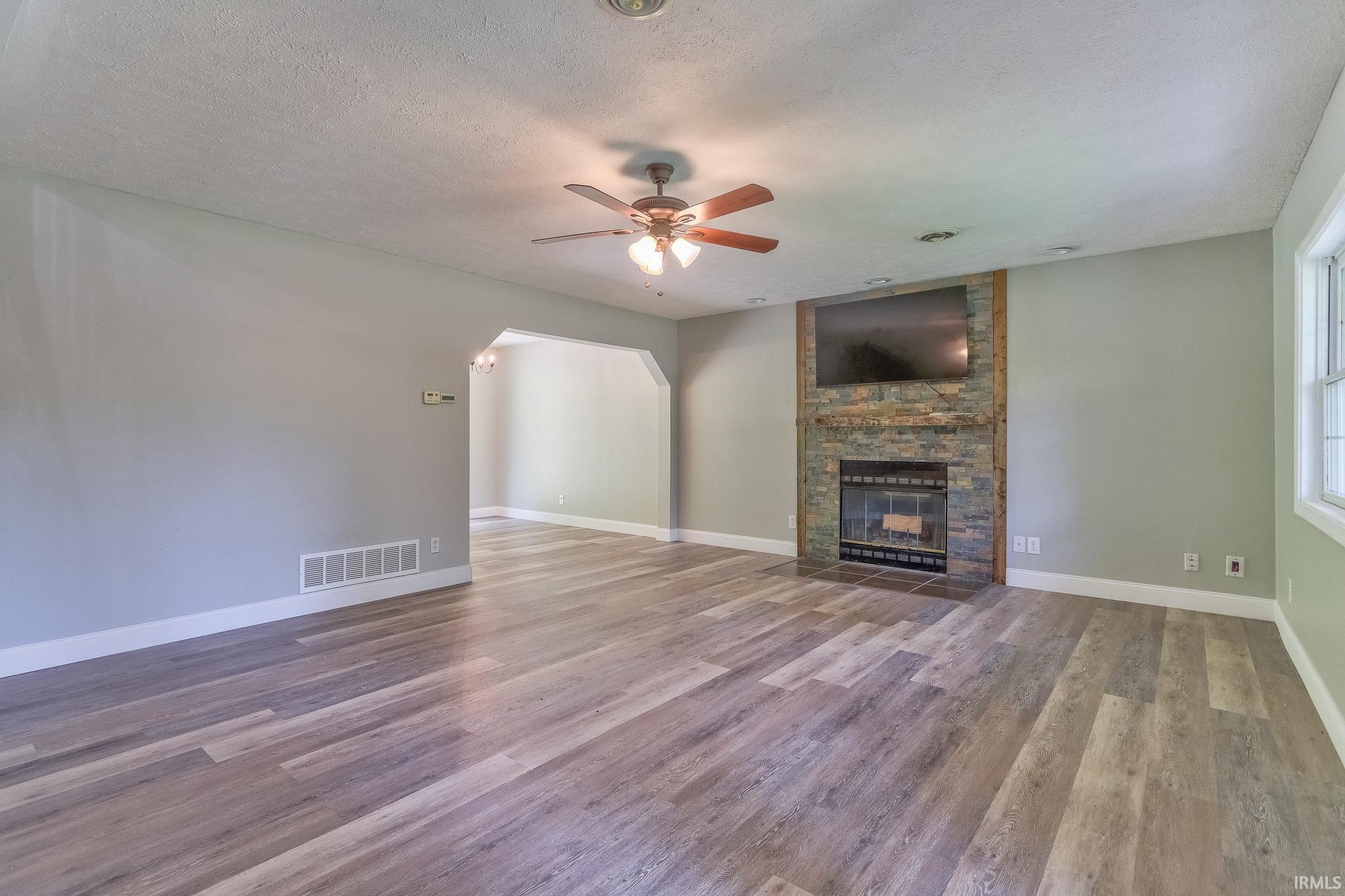 11450 Deer Creek Road Tell City, IN 47586 - Photo 3 of 41