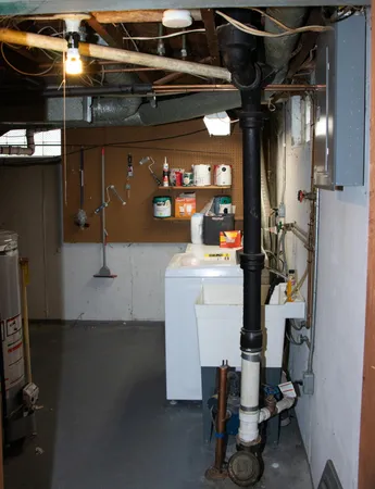 $205,000 | 14828 College Avenue, Allen Park, MI 48101