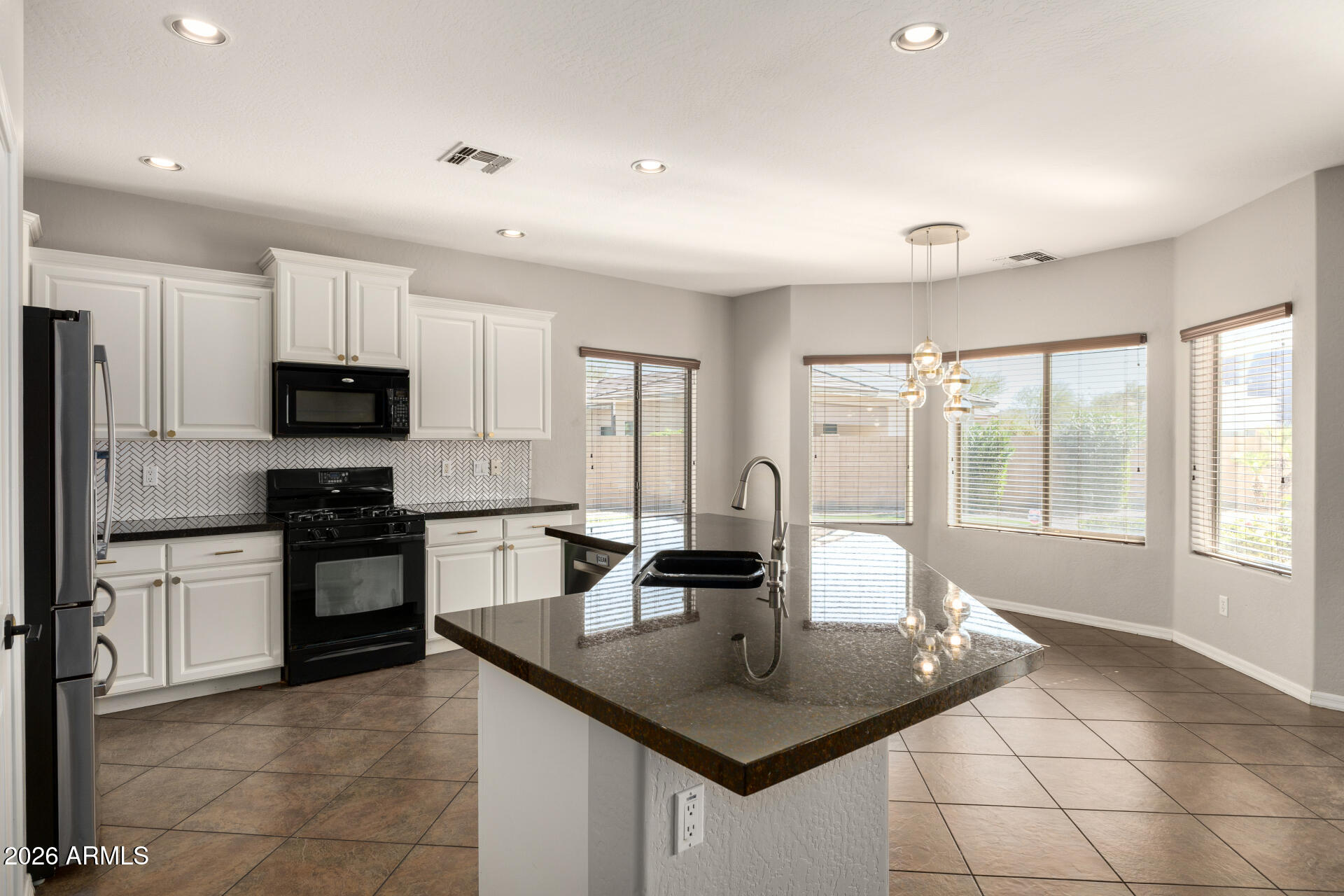 1515 East Apollo Road Phoenix, AZ 85042 - Photo 24 of 55 20 Apollo