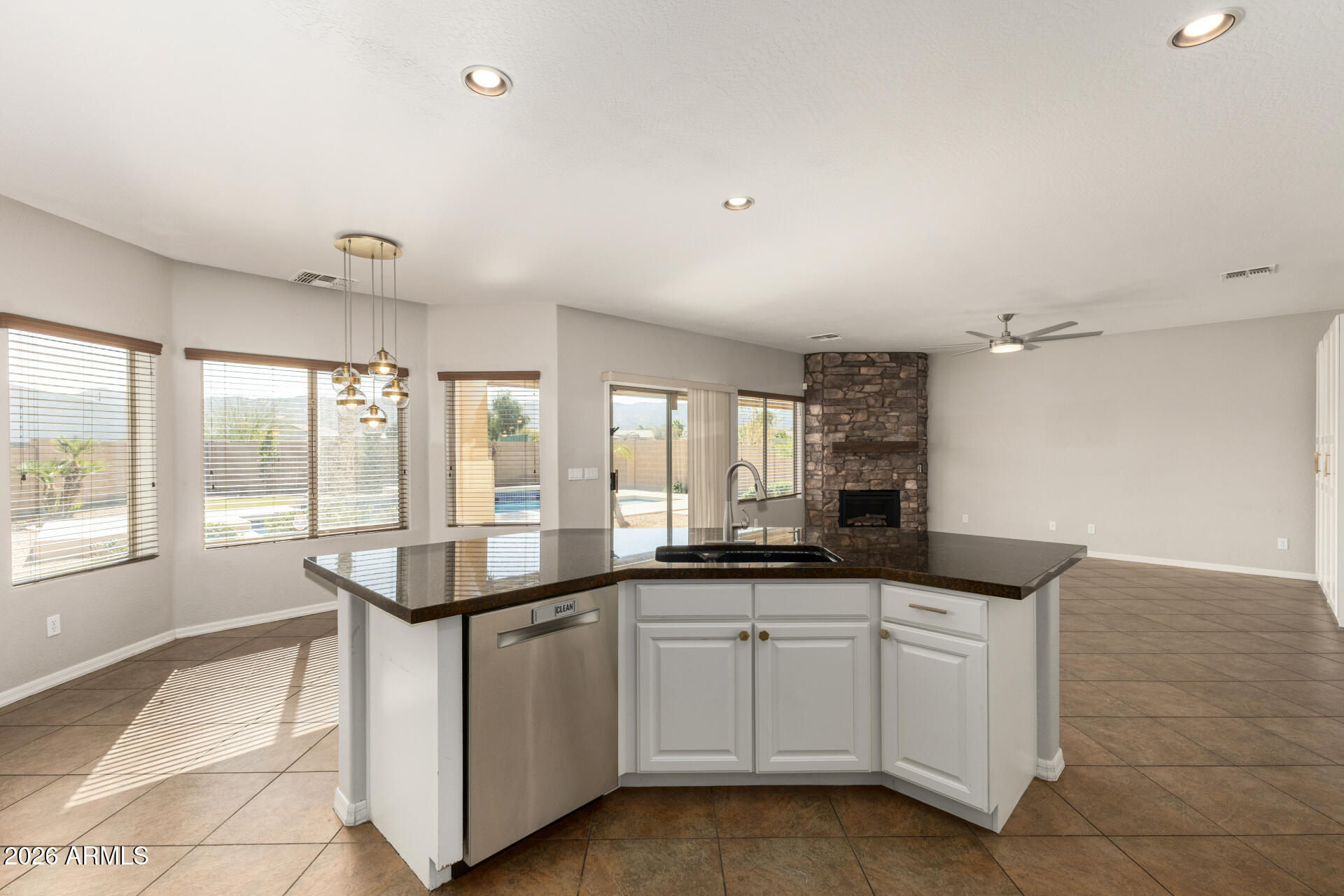 1515 East Apollo Road Phoenix, AZ 85042 - Photo 27 of 55 22 Apollo