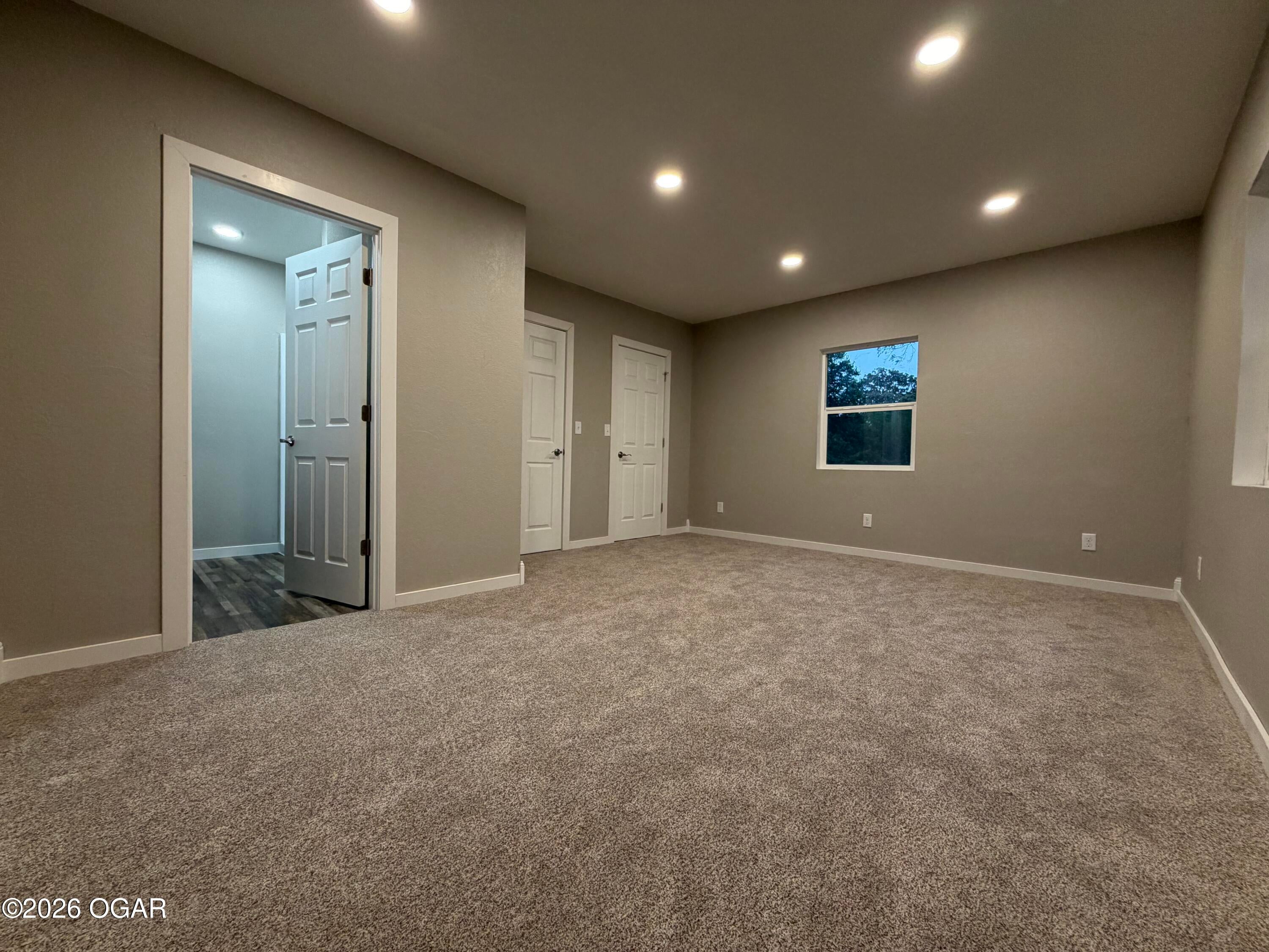 7645 Carver Road Neosho, MO 64850 - Photo 12 of 21 Gallery Image 12