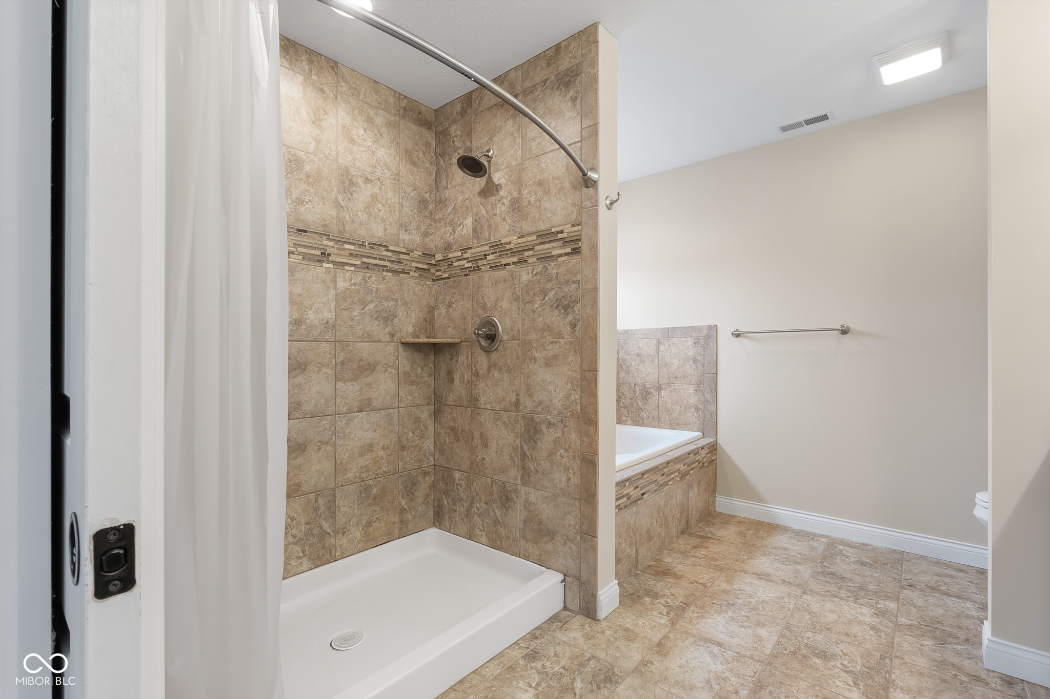 2503 Violet Way Columbus, IN 47201 - Photo 25 of 63