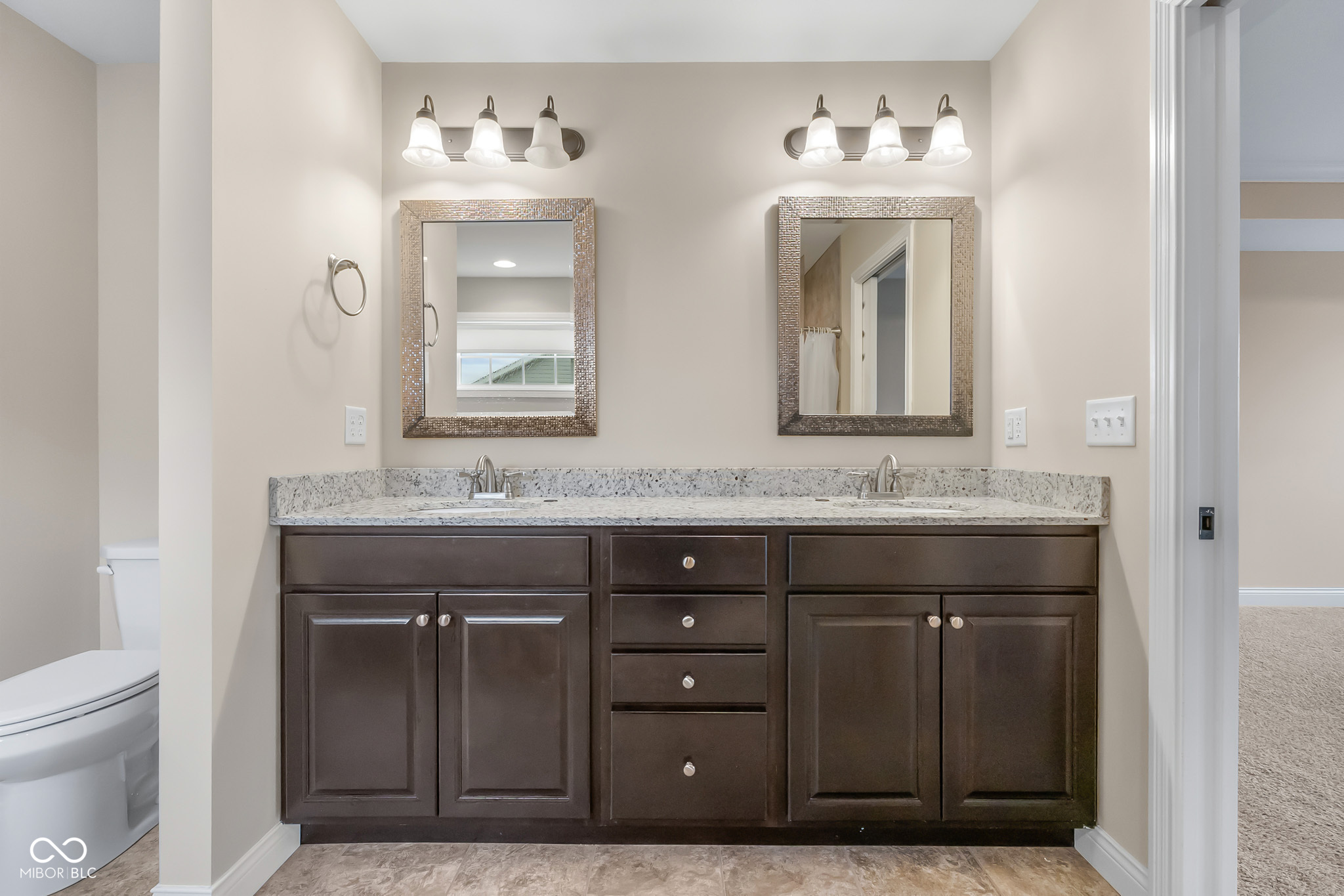 2503 Violet Way Columbus, IN 47201 - Photo 26 of 63