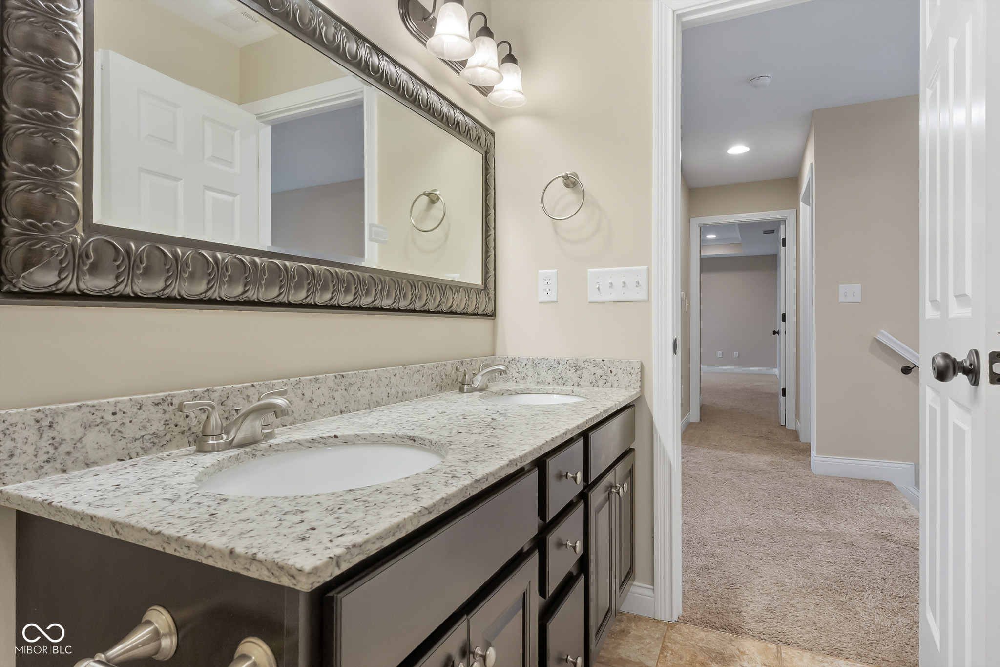 2503 Violet Way Columbus, IN 47201 - Photo 43 of 63